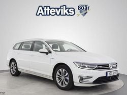 Vit Begagnad 2017 VW Passat GTE Kombi | 189 900 kr (Marknadspris)