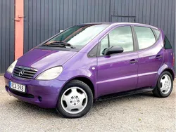 Begagnad 2000 Mercedes A160 Halvkombi | 29 000 kr