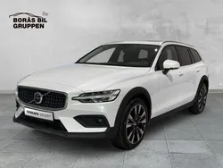Vit Begagnad 2024 Volvo V60 CC Ultimate Kombi | 549 000 kr (Lite dyr)