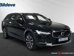 Svart Begagnad 2024 Volvo V90 CC Plus Kombi | 489 900 kr (Marknadspris)