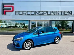 Blå (estoril blå metallic) Begagnad 2019 BMW 225 Active Tourer M Sport Minibuss | 239 000 kr (Dyr)