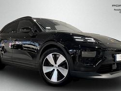 Svart Begagnad 2024 Porsche Macan SUV | 845 000 kr