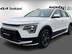 Vit Begagnad 2022 Kia Niro SUV | 299 000 kr (Bra pris)