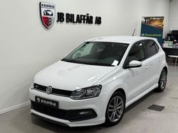 Vit Begagnad 2017 VW Polo R-line Halvkombi | 114 700 kr (Marknadspris)