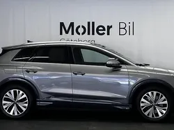 Tyfongrå metallic Begagnad 2021 Audi Q4 e-tron SUV | 359 900 kr (Lite dyr)
