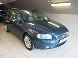 Blå Begagnad 2005 Volvo V50 Kinetic Kombi | 55 000 kr (Marknadspris)