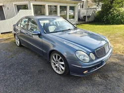 Blå Begagnad 2004 Mercedes E320 Avantgarde Sedan | 39 500 kr (Marknadspris)
