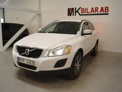 Vit Begagnad 2013 Volvo XC60 Momentum SUV | 105 000 kr (Bra pris)