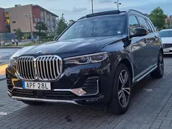 Svart Begagnad 2021 BMW X7 SUV | 690 000 kr