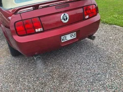 Röd Begagnad 2005 Ford Mustang Convertible Cab | 130 000 kr (Marknadspris)