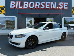 Vit Begagnad 2011 BMW 520 Sedan | 99 000 kr (Marknadspris)