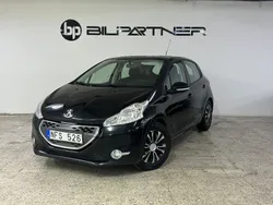 Svart Begagnad 2012 Peugeot 208 Halvkombi | 64 900 kr (Marknadspris)