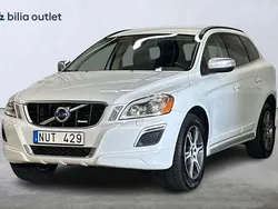 Vit Begagnad 2012 Volvo XC60 R-Design SUV | 164 900 kr (Marknadspris)