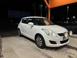 Pärlemo Begagnad 2012 Suzuki Swift Halvkombi | 37 500 kr (Superpris)