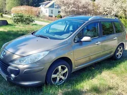 Grå Begagnad 2006 Peugeot 307 Kombi | 19 000 kr (Marknadspris)