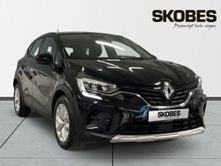 Svart Begagnad 2023 Renault Captur Zen SUV | 174 400 kr (Marknadspris)