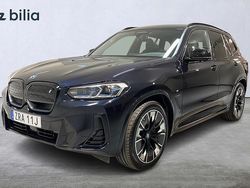 Svart Begagnad 2022 BMW iX3 M Sport SUV | 499 800 kr (Marknadspris)