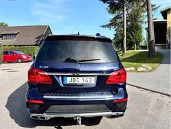 Blå Begagnad 2015 Mercedes GL63 AMG AMG SUV | 399 000 kr