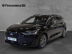 Svart Begagnad 2022 Ford Focus ST-Line X Kombi | 199 000 kr (Marknadspris)