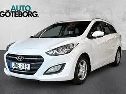 Vit Begagnad 2015 Hyundai i30 Comfort Kombi | 79 900 kr (Marknadspris)