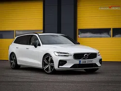 Vit Begagnad 2019 Volvo V60 R-Design Kombi | 224 900 kr (Lite dyr)