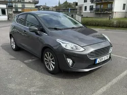 Grå Begagnad 2018 Ford Fiesta Titanium Halvkombi | 78 000 kr (Marknadspris)