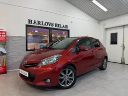 Röd Begagnad 2011 Toyota Yaris Multidrive S Halvkombi | 89 900 kr (Marknadspris)