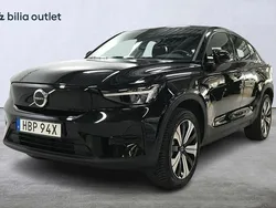 Svart Begagnad 2022 Volvo EC40 Core SUV | 369 900 kr (Superpris)