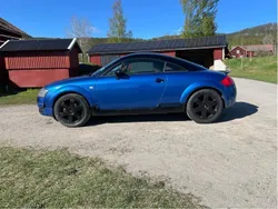 Svart Begagnad 2000 Audi TT Sportkupé | 24 000 kr (Lite dyr)