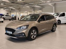 Grå Begagnad 2019 Ford Focus Active Kombi | 139 800 kr (Marknadspris)