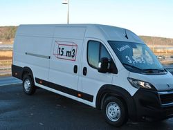 Vit Begagnad 2023 Peugeot Boxer Van | 412 500 kr
