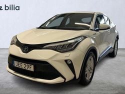Vit Begagnad 2021 Toyota C-HR Active SUV | 239 900 kr (Marknadspris)