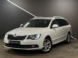 Vit Begagnad 2013 Skoda Superb Elegance Kombi | 109 900 kr (Lite dyr)