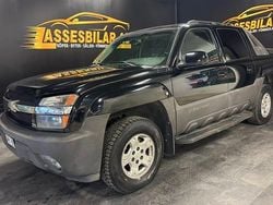 Svart Begagnad 2005 Chevrolet Avalanche Pickup | 99 900 kr