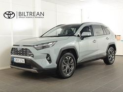 Grön Begagnad 2023 Toyota RAV4 Hybrid Executive SUV | 419 900 kr (Marknadspris)