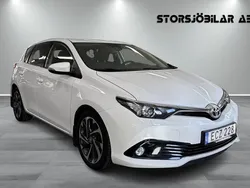 Vit Begagnad 2016 Toyota Auris Multidrive S Halvkombi | 169 000 kr (Lite dyr)