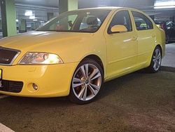 Gul Begagnad 2008 Skoda Octavia RS Halvkombi | 60 000 kr (Dyr)
