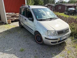 Silver Begagnad 2005 Fiat Panda Dynamic Halvkombi | 6 000 kr