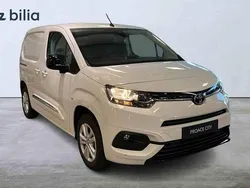 Vit Ny 2024 Toyota Proace City Van | 319 900 kr (Marknadspris)