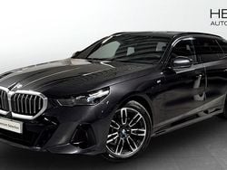 Grå Begagnad 2025 BMW 530e M Sport Kombi | 638 700 kr (Bra pris)