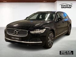 Svart Begagnad 2023 Volvo V90 Core Kombi | 359 000 kr (Marknadspris)