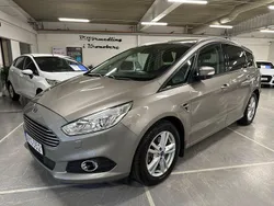 Grå Begagnad 2016 Ford S-MAX Trend Minibuss | 139 900 kr (Superpris)
