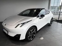 Ny 2025 Lynk & Co 02 Halvkombi | 474 995 kr