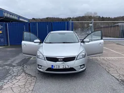 Silver Begagnad 2010 Kia Ceed 4 Halvkombi | 59 900 kr (Marknadspris)