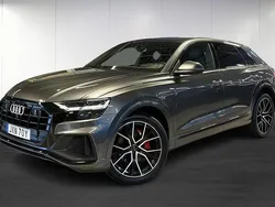 Grå (grey) Begagnad 2020 Audi Q8 S-Line SUV | 499 900 kr