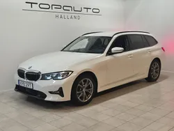Vit Begagnad 2021 BMW 320 Sport Line Kombi | 229 900 kr (Marknadspris)