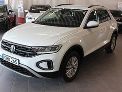 Vit Begagnad 2022 VW T-Roc S SUV | 248 500 kr (Marknadspris)