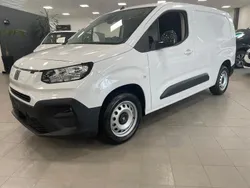 Vit Ny 2024 Fiat Doblò Minibuss | 267 900 kr (Superpris)