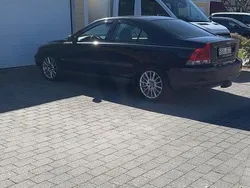 Svart Begagnad 2001 Volvo S60 Sedan | 42 000 kr (Dyr)