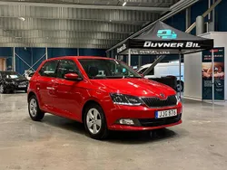 Röd Begagnad 2017 Skoda Fabia Style Halvkombi | 69 900 kr (Marknadspris)